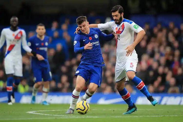 虎扑-关于切尔西发布备战花絮，今晨刷新队史纪录，社区盾任务艰巨，阵容厚度经受考验的信息