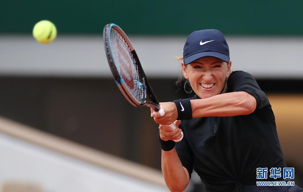 虎扑-阿扎伦卡迎来十二赛季高光表现，独行侠球迷沸腾！的简单介绍