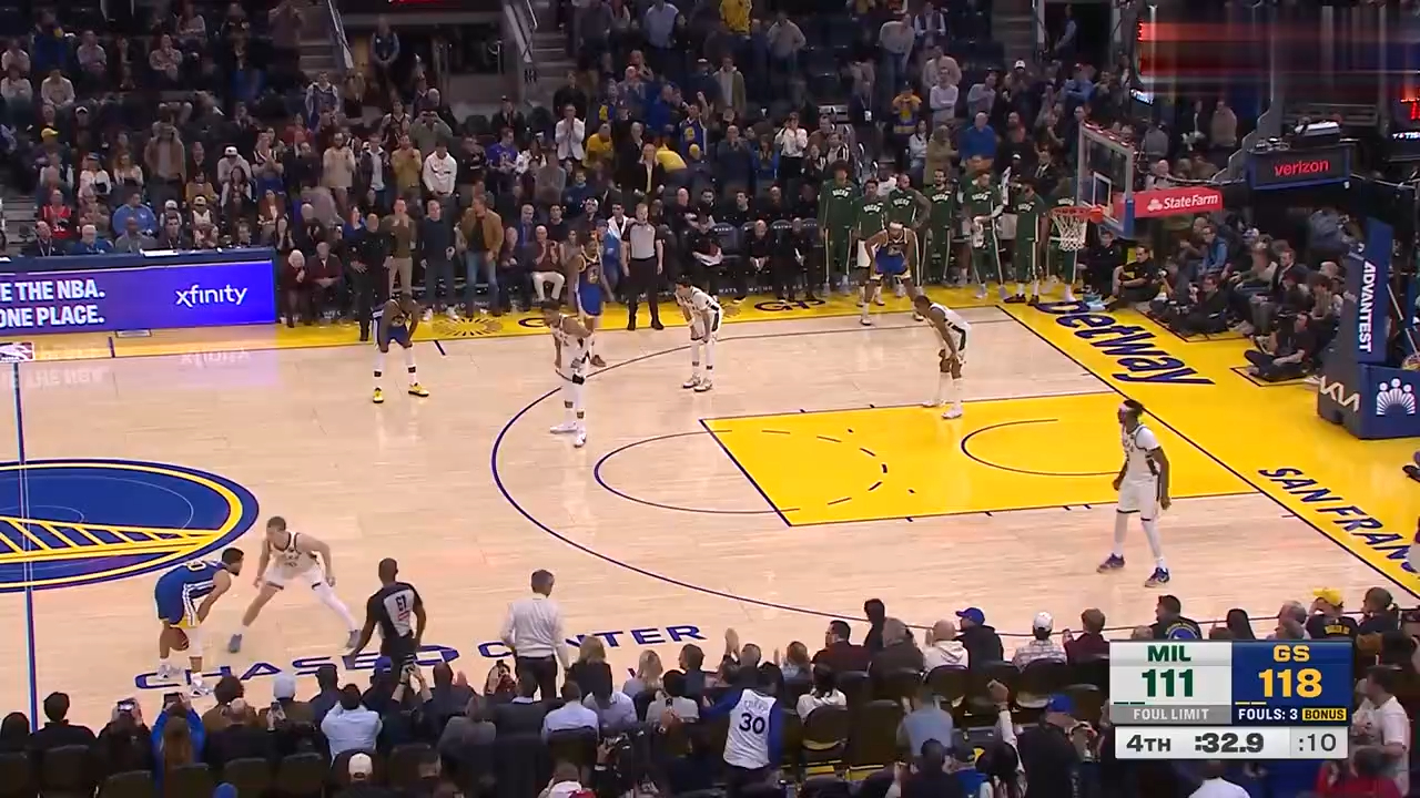 虎扑-库里回归赛场，挺进下一轮首场状态亮眼，德国队观众沸腾！的简单介绍